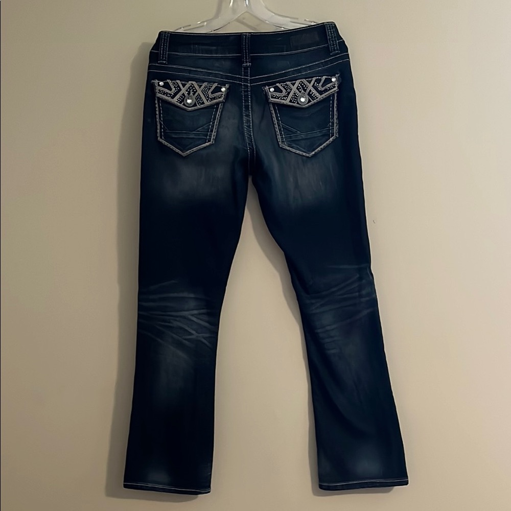 Daytrip Dark Denim Virgo Boot Cut Jeans with Subtle Fading - Picture 4 of 7